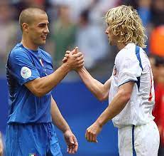 Italian Defender Fabio Cannavaro L Shakes Hands With Czech Midfielder Pavel Nedved At The End Of The World Cup 2 World Cup Italy World Cup 2006 My Dream Team
