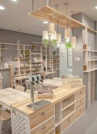 La Suddivisione Degli Spazi E Sviluppata Su Una Pianta Articolata Che Si Divide In Due Ambienti Principali L In Shop Interiors Milan Restaurants Cafe Interior