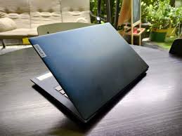 Periksa promo, review, spesifikasi, warna(onyx black/platinum grey/abyss blue), release date/tanggal rilis. Menjajal Lenovo Ideapad S340