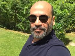 K ananda kannan i came to this hospital on 3rd feb'15 morning with agonizing pain, anxiety and pain due to the dislocation of my left shoulder. Actor Mohan Kapur Refutes Death Rumour By Informing Fans That He Is Safe And Doing Well Read Tweet Times Of India
