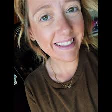 Stolen handbag contents return requested