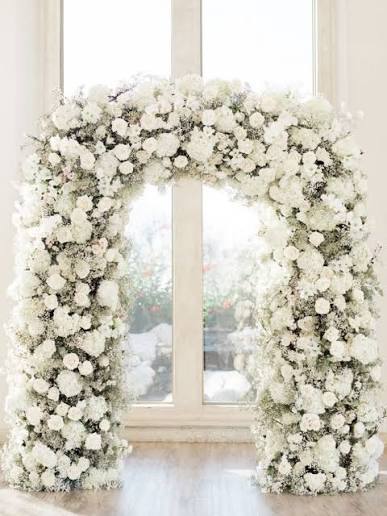 70 White Wedding Flowers for Bouquets, Boutonnieres and Decor