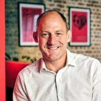 Tom Kippenberger's Instagram, Twitter & Facebook