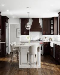 York Chocolate In 2020 Brown Cabinets Brown Kitchen Cabinets Dark Brown Kitchen Cabinets