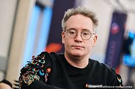 €10,300 EPT Paris High Roller Day 1