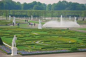 Niki Saint Phalle S The Royal Herrenhausen Garden Stunning Parkanlage Weltreise Garten
