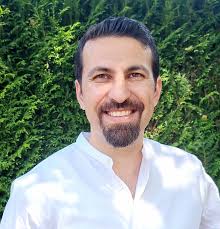 Stragglers' Detection in Big Data Analytic Systems: On the Role of  Heartbeat Arrival