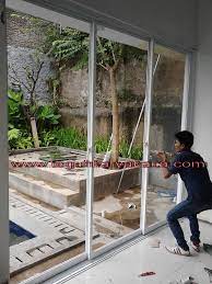 Mohon dikirimkan harga untuk door closer untuk pintu aluminium type sliding. Pintu Geser Aluminium Sliding Kaca Pintu Geser Rumah Dan Kebun
