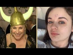 Watch Patricia Arquette Don a Viking Hat While Explaining Joey King's Welt 