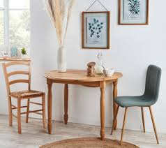 Nous avons aussi une large gamme de tables à manger une table à manger ronde originale, en bois mdf blanc mat et verre trempé 8mm teinté blanc. Table Ronde 2 Allonges Faustine Chene Naturel Pas Cher Table But Iziva Com