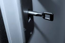 Raus aus der persönlichen krise. Schlussel Steckt Von Innen Was Tun Service Autowelt Motorline Cc