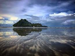 Scopri ricette, idee per la casa, consigli di stile e altre idee da provare. Pantai Air Manis Pantai Indah Dengan Legenda Malin Kundang