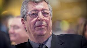 Ce couple d'escrocs emplie d'arrogance et de mépris continue à nous cracher au visage. Je T Aime Patrick Balkany Inonde D Amour Sa Femme Isabelle Pour La Saint Valentin