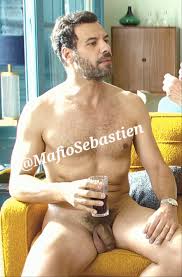 Sébastien Mafio on X: La bite de Laurent Lafitte nu ! Partie 1 nu nude  porno bite t.comElm92IWfs  X
