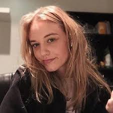 Emily Seawright's Instagram, Twitter & Facebook