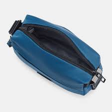 Women S Neutron Small Crossover Bag New Nova Collection Hedgren Official Hedgren Store
