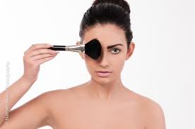 Younique Identity: 2017