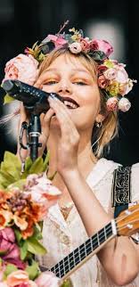 I Need You All To Know That This Girl Stole My Heart With Her Voice Literally Nothing Else Like It Grace Vanderwaal Ukulele Grace Vanderwaal Famous Singers