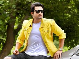 As you know, there are a lot of robots trying to use our generator, so to make sure that our free generator will only be used for players, you need to complete a quick task, register your number, or download a mobile app. Kiran Raj I M Sure This Will Be A Lesson To All Those Who Create Fake Profiles Of Celebs Says Actor Kiran Raj Times Of India