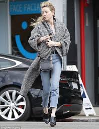 The tesla billionaire gave an exclusive statement to. Joy Ride Amber Heard Rode Around La In A Black Tesla Car From Ex Boyfriend Elon Musks Company While Spending Time W Amber Heard Style Amber Heard Star Fashion
