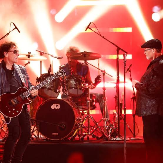 America's Got Talent: Richard Goodall performs with Journey's Neal Schon