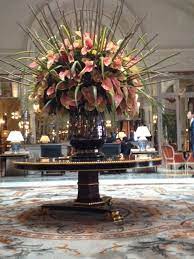 9267f7f996810322c8f39680f3a99338 Jpg 480 640 Pixels Large Floral Arrangements Hotel Flower Arrangements Large Flower Arrangements