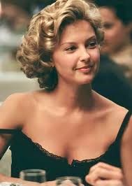 Ashley Judd. Heat (1995) Master criminal Neil McCauley (Robert De Niro) is  trying to control the rogue actions of one of his men, while also planning  one last big heist before retiring.