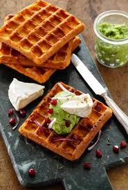 Gaufres De Patate Douce Au Chevre Boite Et A L Ecrase D Avocat Fromages De Chevre