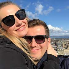 Ahead, we will also know about ania niedieck dating, affairs, marriage, birthday, body measurements, wiki, facts, and much. Sexy Braut Ania Niedieck Zeigt Endlich Ihr Hochzeitskleid Promiflash De