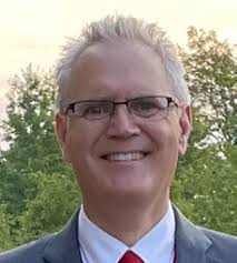 C O M M E N C E M E N T 