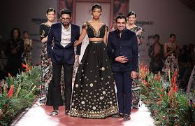 Shivan Narresh Spring 2018 Collection At Amazon India Fashion Week shivan narresh spring 2018 collection