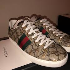 Since its debut, the ace sneaker has become a mainstay of gucci collections. Ace Gg Supreme Bees Sneaker Off 70 Www Amarkotarim Com Tr