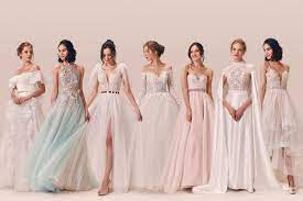 Bahkan dengan menggunakan model gaun pesta simple dengan desain minimalis tersebut, anda justru malah semakin terlihat mempesona. Desain Gaun Pesta Terbaik Untuk Tampil Menawan Di Pernikahan Wedding Market