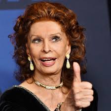 Born 20 september 1934), known professionally as sophia loren (/ləˈrɛn/; Sophia Loren Die Hollywood Diva Spricht Uber Das Alterwerden Bunte De