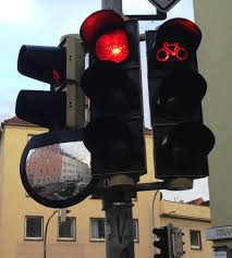 Von Radfahrern Roten Ampeln Und Unfallen It Started With A Fight
