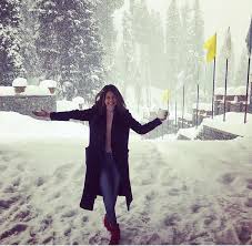 Jennifer Winget Vacation Pictures From Winter Wonderland Kashmir Are No Less Than A Dream Hungryboo Jennifer Winget Jennifer Winget Beyhadh Pictures