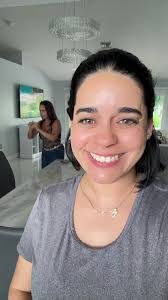 Dania Ferro's Instagram, Twitter & Facebook