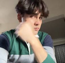 Otro capítulo más en la vida de un locodesesperado, de Jared. Los colores,  los azules, mi vida y sus matices. Cada foto una memoria guardada en esta  mente que a veces olvida las llaves, pero nunca, ...