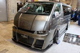 kuhl クール kitz キッツ のカスタムハイエースhiace badlook kuhlracing新作オリジナルエアロキット verz wheels kitzracingワンオフヘッドライト 東京オートサロン2017出展車両 ハイエース ハイエース 荷台 車両