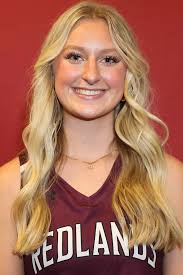 Audrey Meek's Instagram, Twitter & Facebook