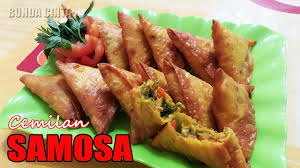 Apalagi kalau disajikan saat sore hari bersama segelas teh atau kopi hangat. Cemilan Samosa Isi Sayuran Dan Daging Ayam Youtube