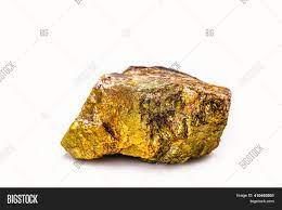 One uranium atom = 0.00000000000000003 milligrams. How Radioactive Is Uranium Ore