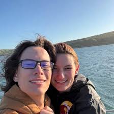 How to get a biologist job at Florida aquarium?