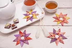 Weihnachtssterne schnell und einfach basteln. Kreative Sterne Aus Papier Basteln