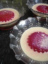 Bahan puding sagu4 lentang sagu ( cetak)3 gelas santan2 sdm guladaun pandankenaricara membuat pudingsagu dimasak dengan santan dan sagu dimasak dengan santan dan daun pandan kalau sudah rata, masukan gula dan kenari, didihkan. Puding Sagu Gula Melaka
