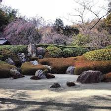 Japanese Zen Garden Dry Landscape Garden At Meigetsuin Temple In Kamakura Japan Zen Rock Garden Japanese Garden Asian Garden
