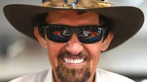 Eddie Hull's Instagram, Twitter & Facebook