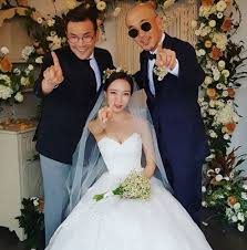 과거 환생을 거듭하며 무림정복을 노렸던 정우는 계속해서 자신과 동귀어진하는 진강백 때문에 번번이 무림정복에 실패하고, 결국 5번째 시도마저 실패하며 현대로 환생하게 된다. ì´í•˜ëŠ˜ ì˜¤ëž˜ëœ ì—°ì¸ê³¼ ì´í˜¼í•œ ì´ìœ  ìž¬ì¡°ëª… ë§ˆë§ˆëž'