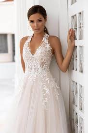 Jun 12, 2021 · von elegant bis cool: Daniela Di Marino 6319 Hochzeitsrausch Brautmoden