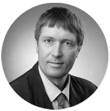 12 (kongruenten) regelmäßigen fünfecken als flächen. Pentagondodekaeder Urnen Bei Volker Schaffrath